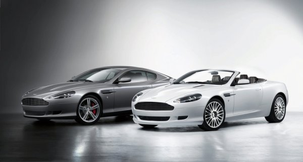 Новият Aston Martin DB9 и кабрио версията му DB9 Volante.